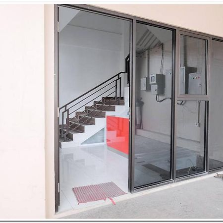 Reddoorz Near Kota Tua 2 Hotel Jakarta Kültér fotó