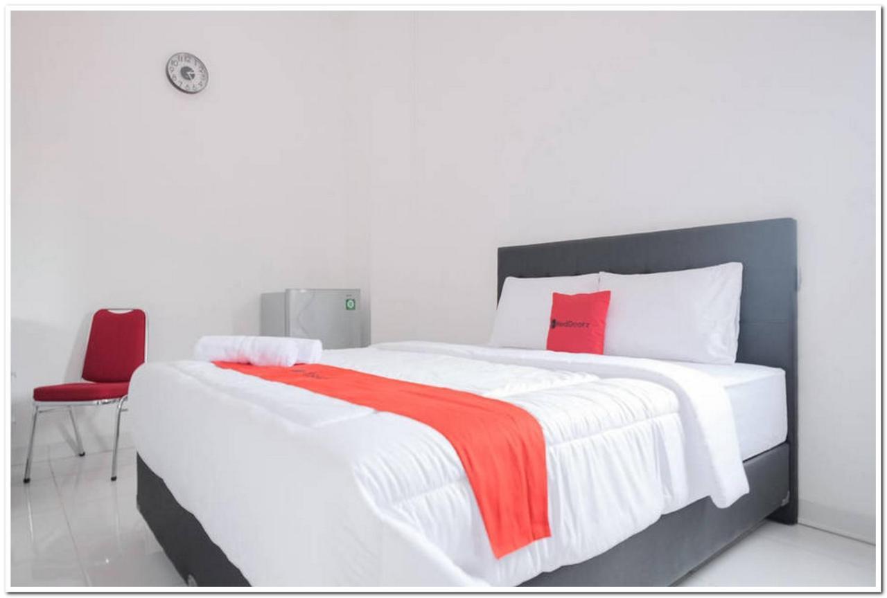Reddoorz Near Kota Tua 2 Hotel Jakarta Kültér fotó